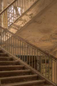 altes treppenhaus vor renovation